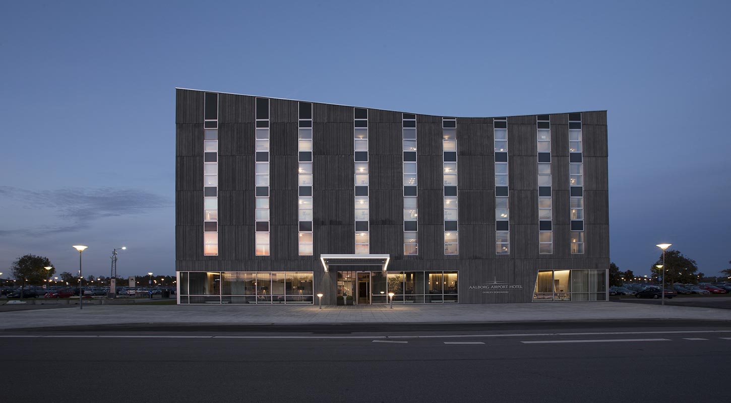 The hotel from outside