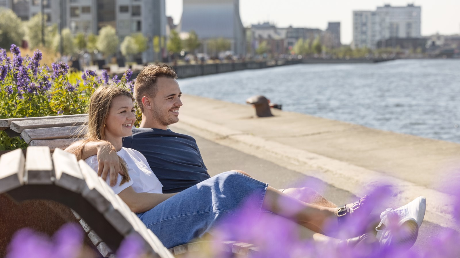 Par på Aalborg havnefront