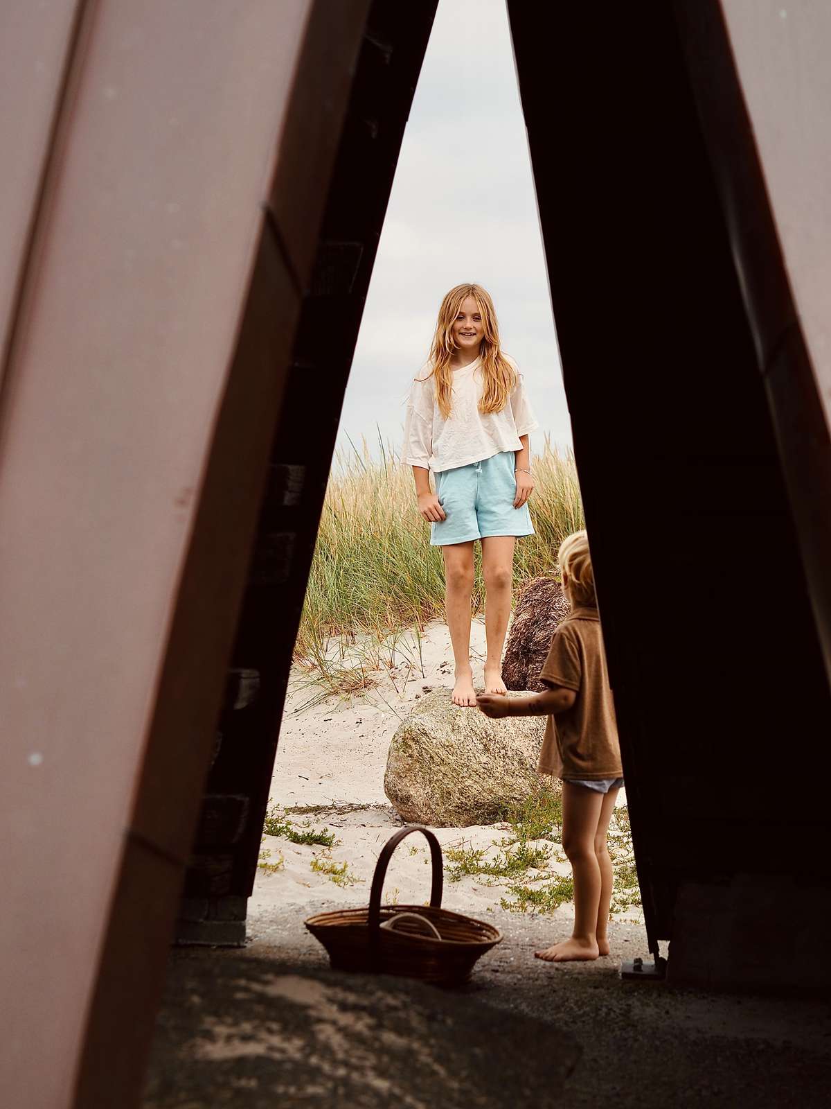 Børn på Bisnap strand