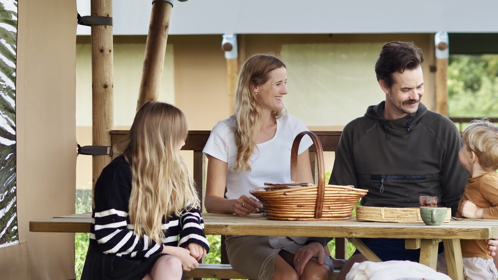 Morgenmad på Faarup Sommerland