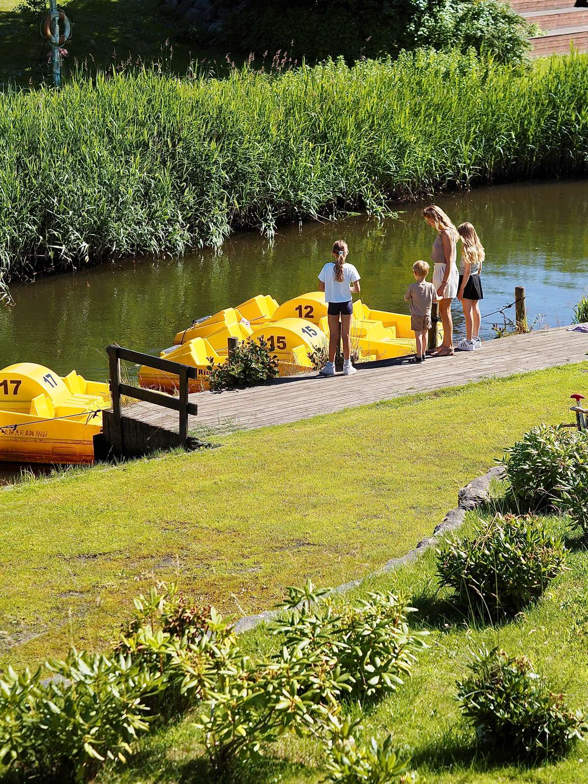 vandcyklerne ved Riverside Voersaa