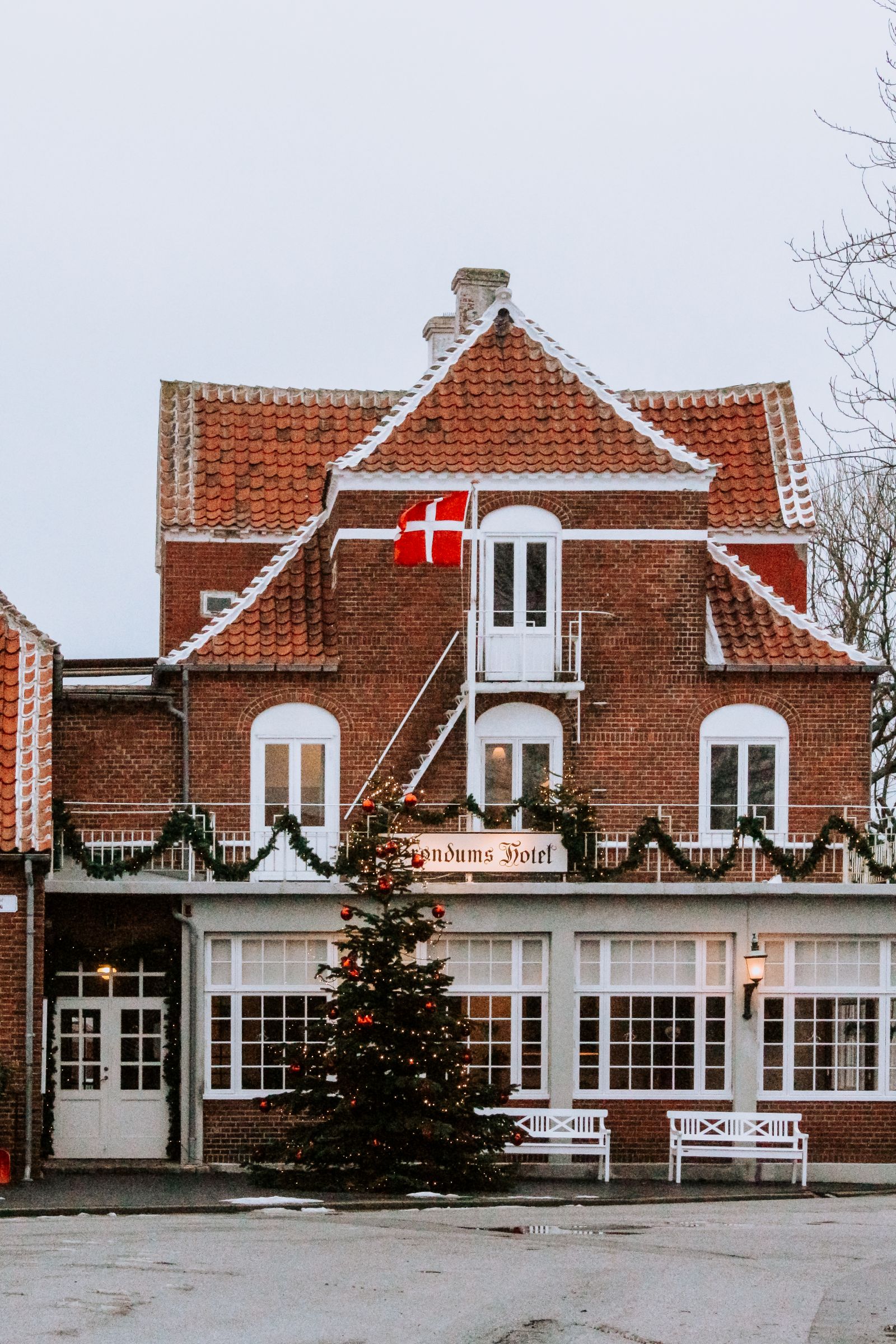 Jul i Skagen, Brøndums Hotel