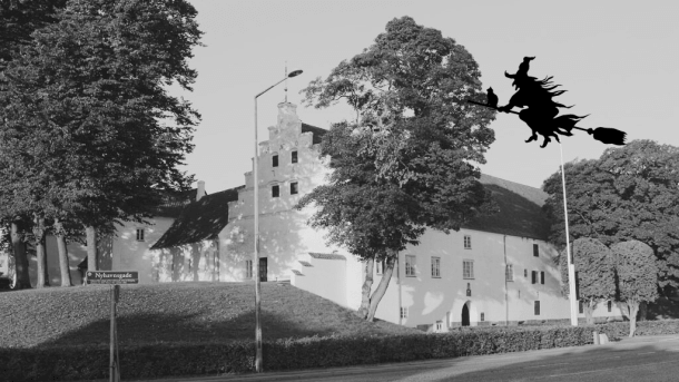 Heks flyver over Aalborghus slot 